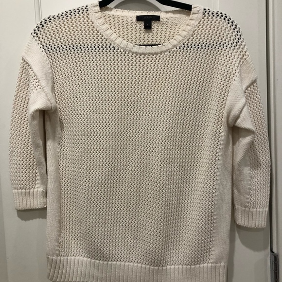 Cream J-crew sweater. Has been worn 1-2 times. Like new condition - Picture 1 of 3